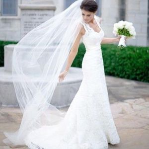 NWT White Tulle Veil Chapel Length with Raw Edge